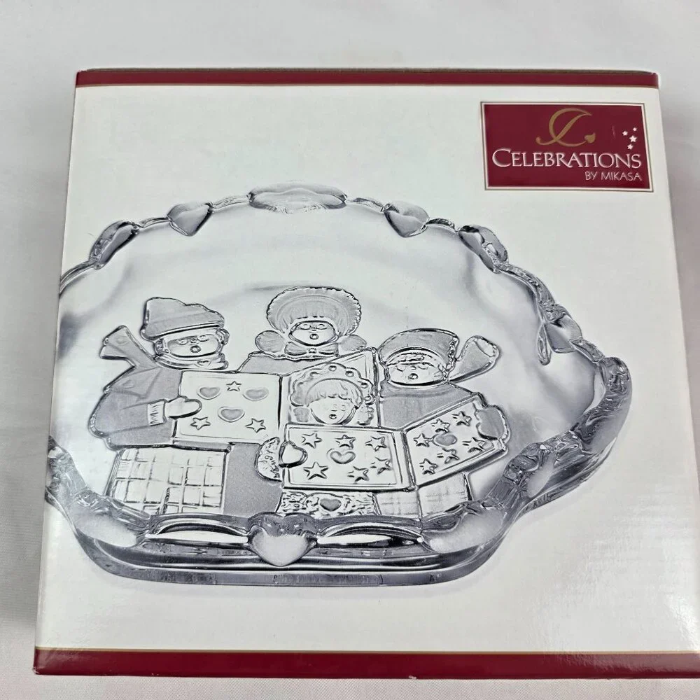 Mikasa Celebrations Carolers Collection Candy Sweets Dish 8 1/2 Inches